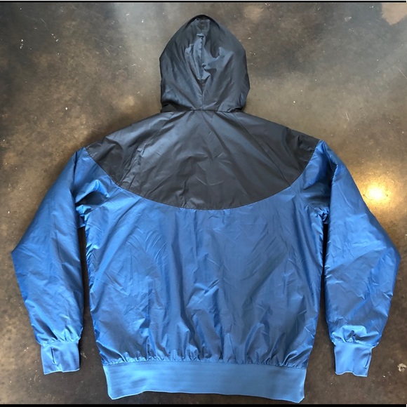Nike puffer jacket - Picture 3 of 7